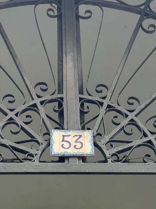 Fiftythree House - In The Heart Of Appartamento Napoli