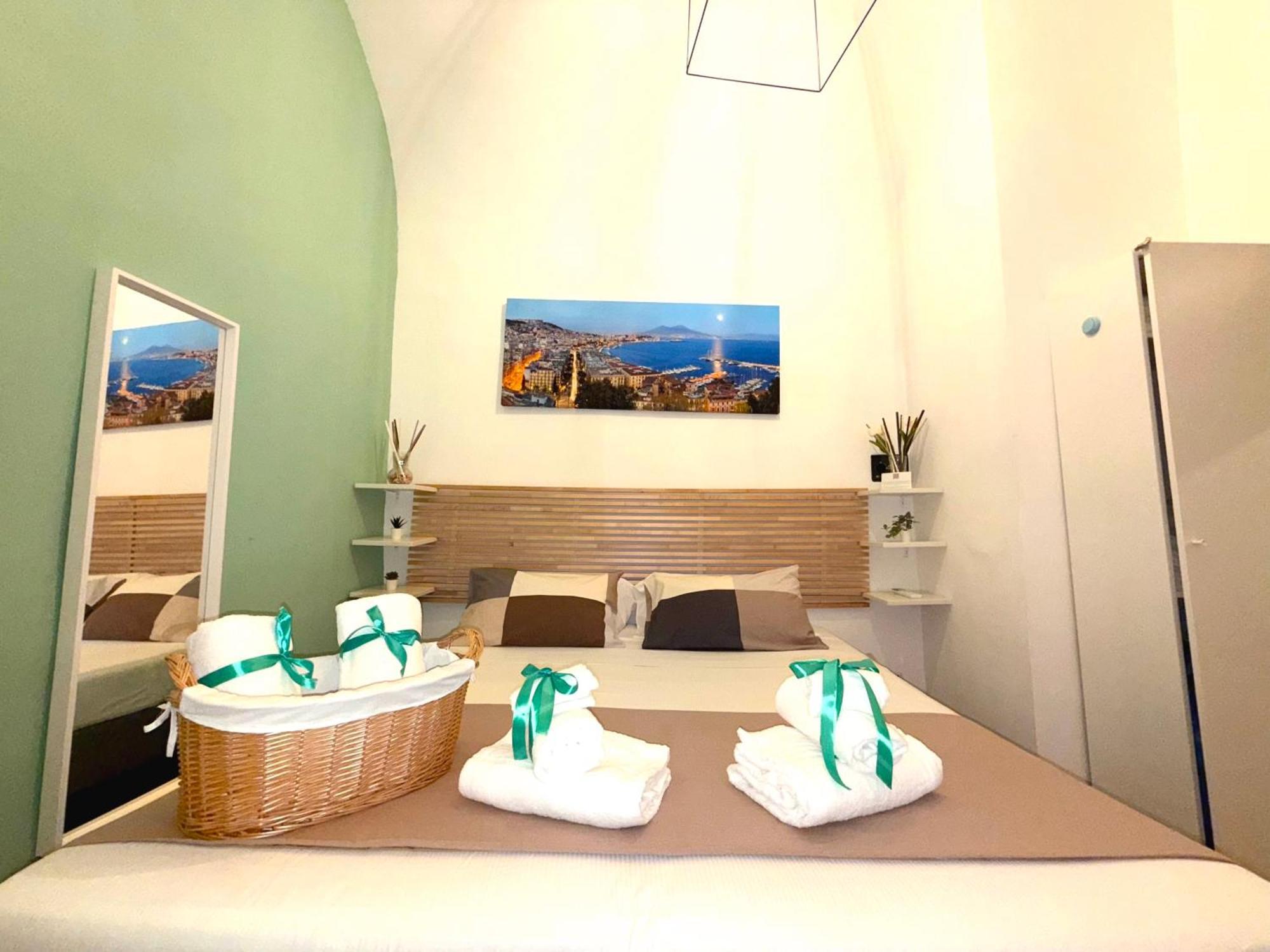 Appartamento Fiftythree House - In The Heart Of Napoli