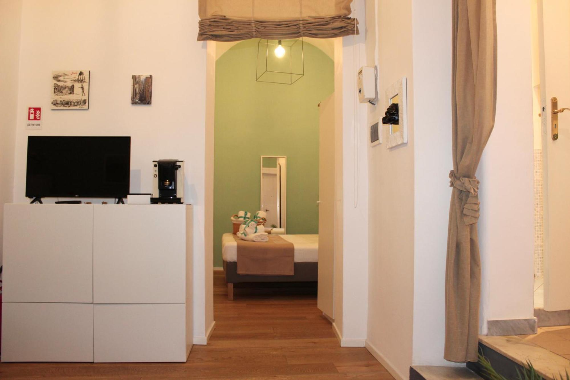 Appartamento Fiftythree House - In The Heart Of Napoli